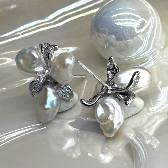EP111 Handmade PREMIUM Genuine Keshi Pearl Flower Earrings Platinum plated S925 - Picture 3 of 8